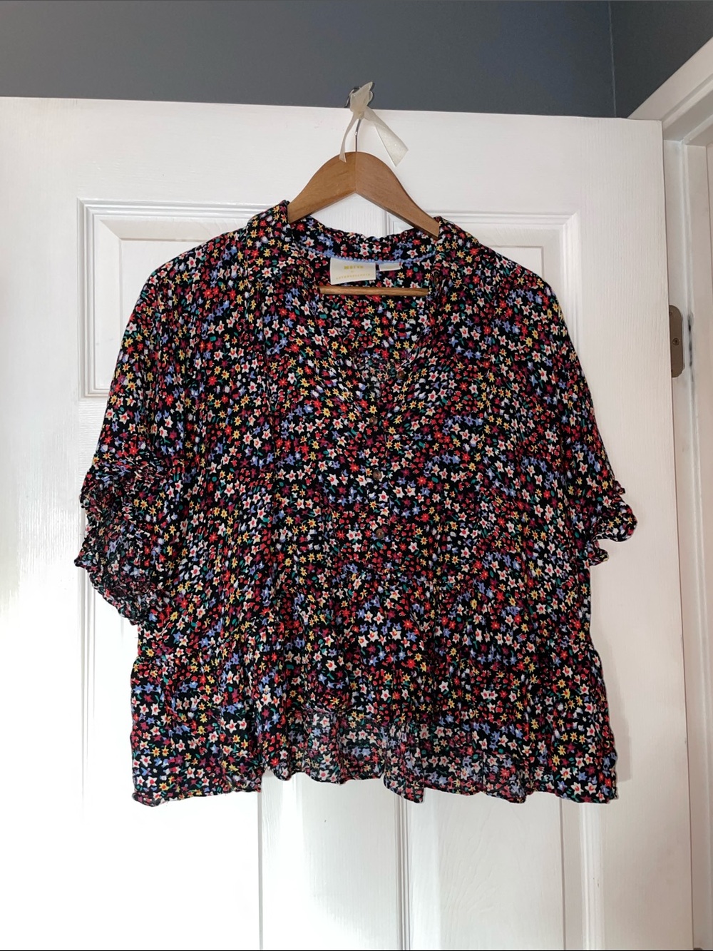 Anthropologie MAEVE Black Floral Button-Front Blouse
